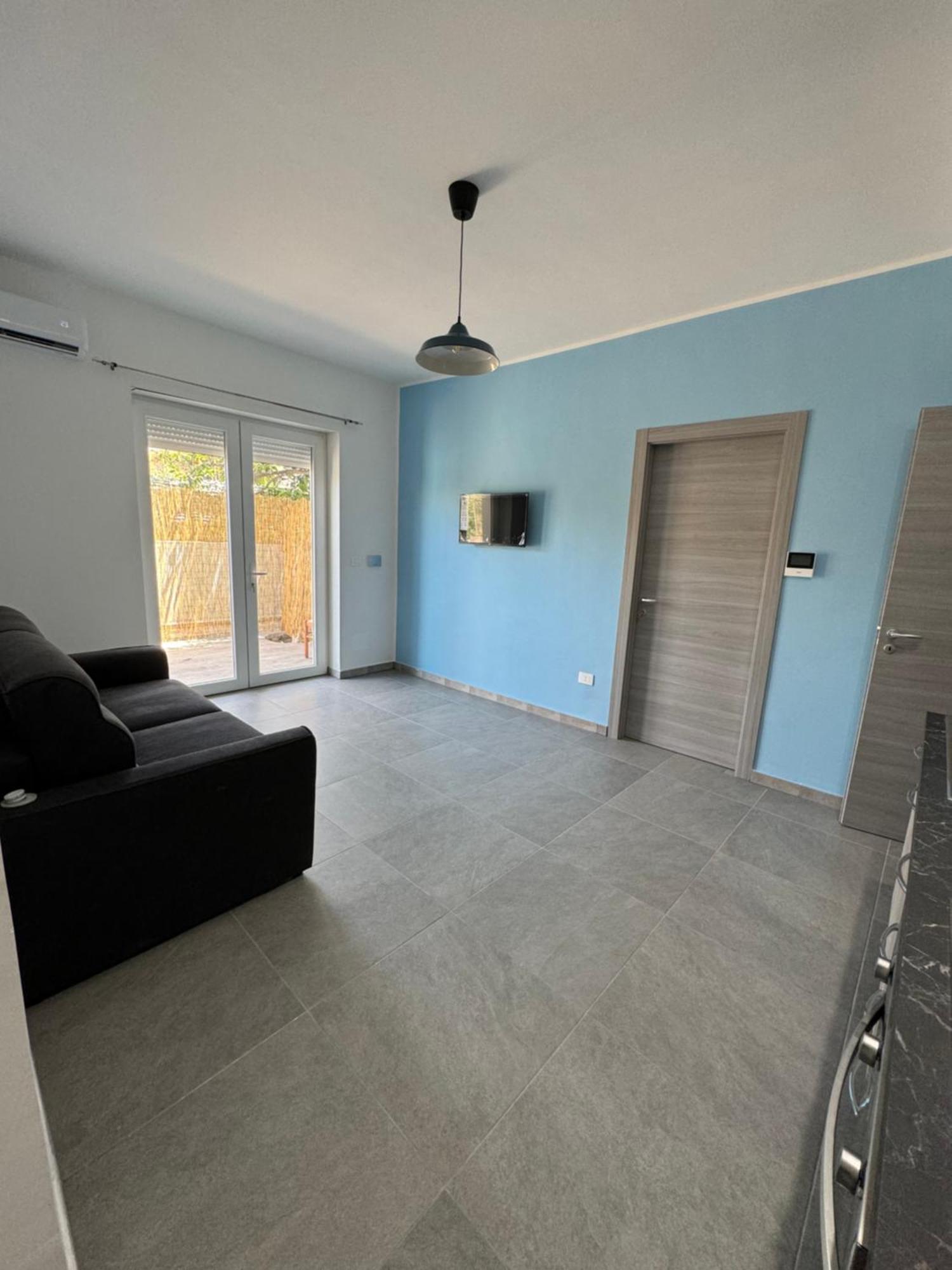 Nathouse Apartment Villafranca Tirrena Exterior photo