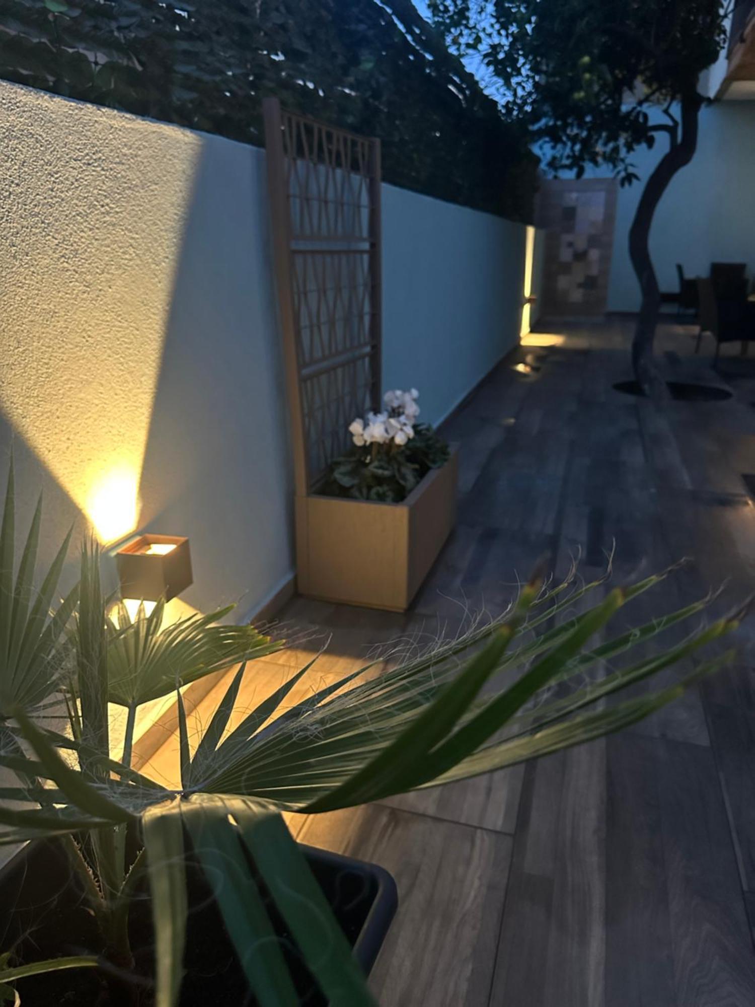 Nathouse Apartment Villafranca Tirrena Exterior photo